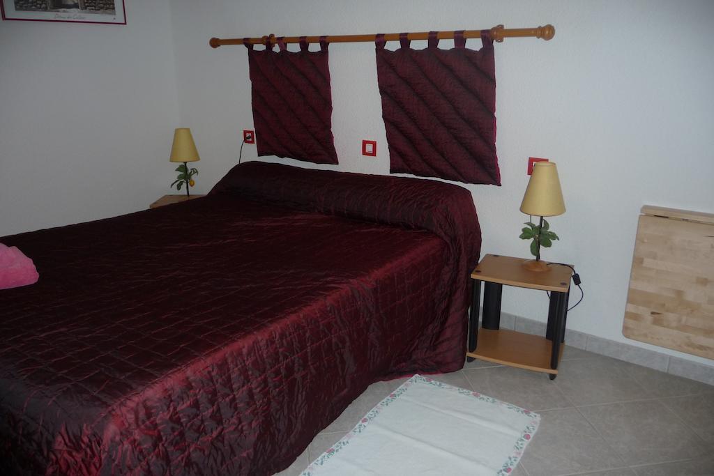 La Ferme Des Denis Chambres Dhotes Chanos-Curson Номер фото